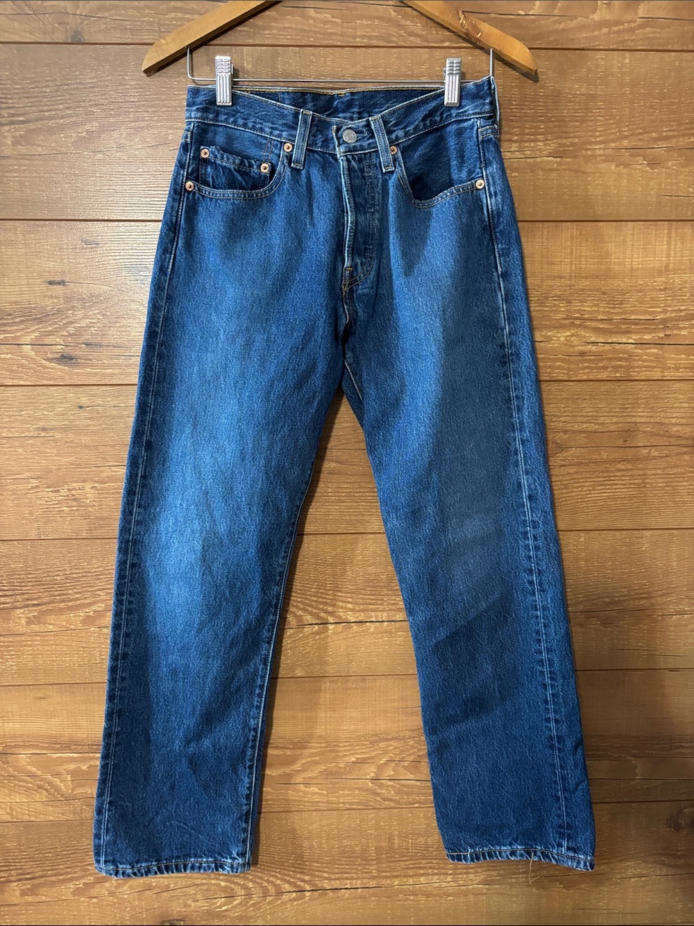 Vintage Levi’s 501 button-fly sz 28x30 Jeans